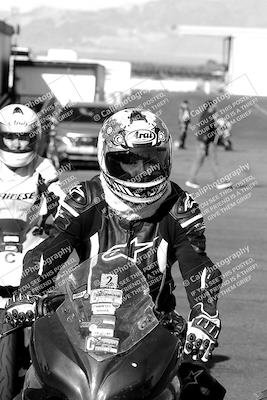 media/Dec-08-2023-Femmewalla (Fri) [[14226fd16b]]/Around the Pits-Group Photo-Prize Raffle/